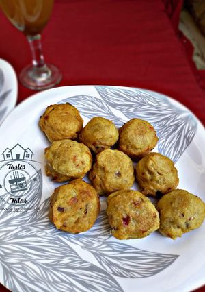 A picture of Spicy semolina puff-puff.
