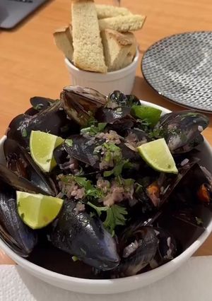 Foto de Mexilhão com vinho branco