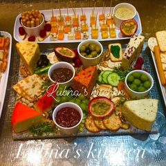 A picture of How to Make the Best Fruit, Crackers and Cheese charcuterie board:.