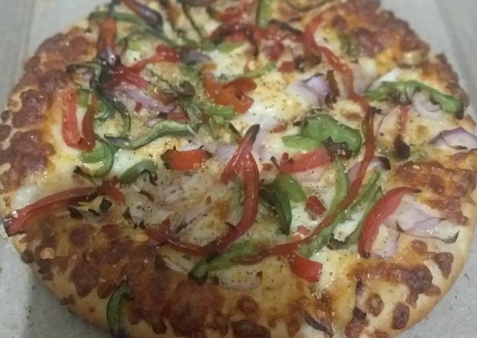 Onion capsicum pizza Recipe by angel cuty - Cookpad