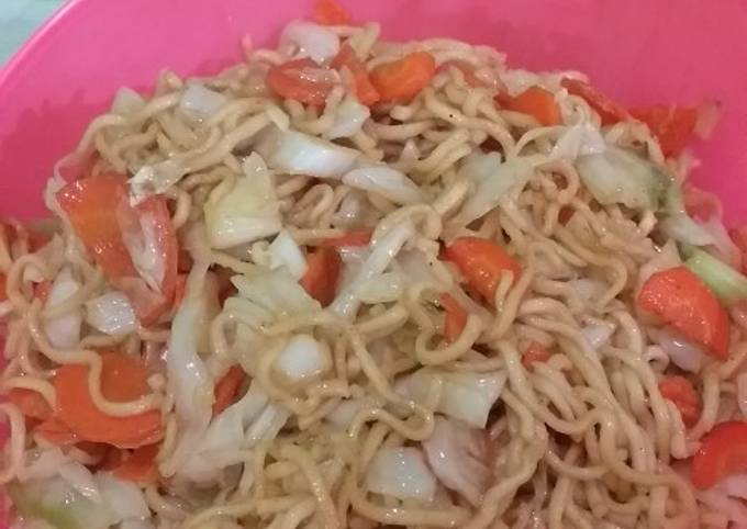 Langkah Mudah untuk Menyiapkan Mie goreng Sederhana yang Enak