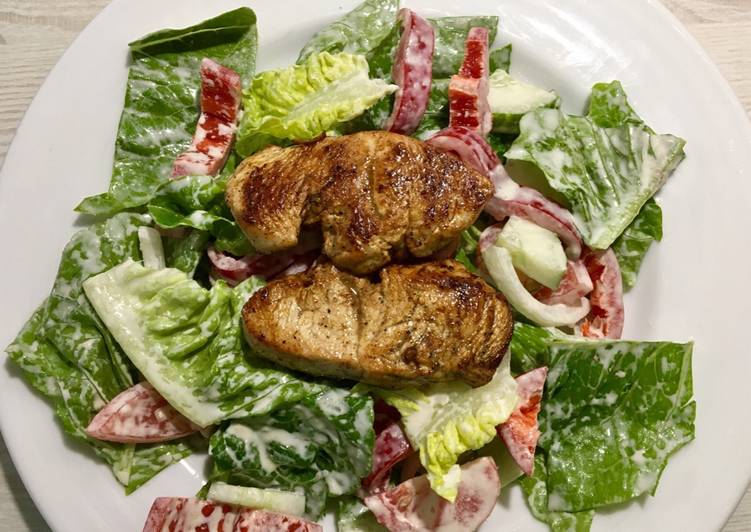 How to Make Homemade Caesar Salad