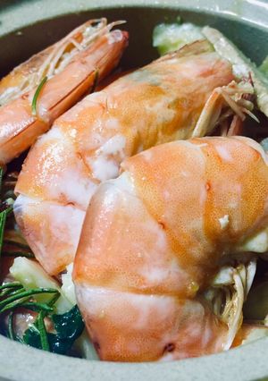 รูปของ กุ้งอบเนยสมุนไพร+เหล้าตามใจคุณ