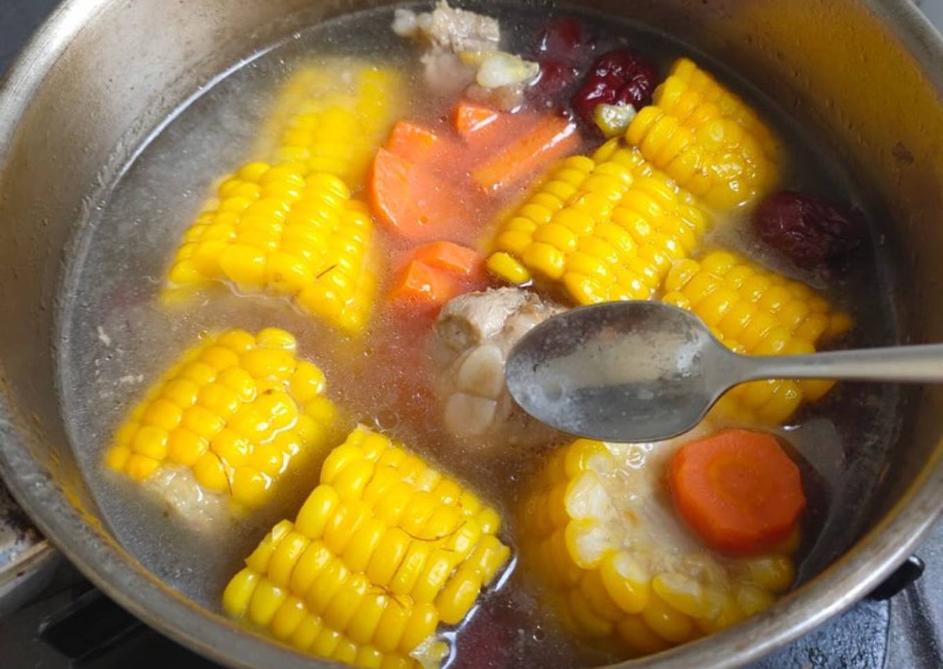 Sop baikut (babi-non halal)