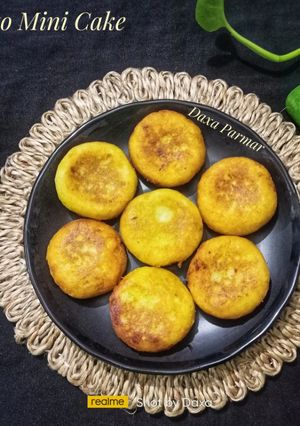 A picture of Sweet Potato Mini Cake.