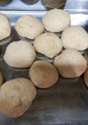 Una foto de PANECILLOS DE MANTEQUILLA (BISCUITS AMERICANOS)