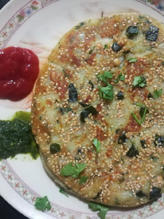 ફરાળી હાંડવો (Farali Handvo Recipe In Gujarati) રેસીપી મુખ્ય ફોટો