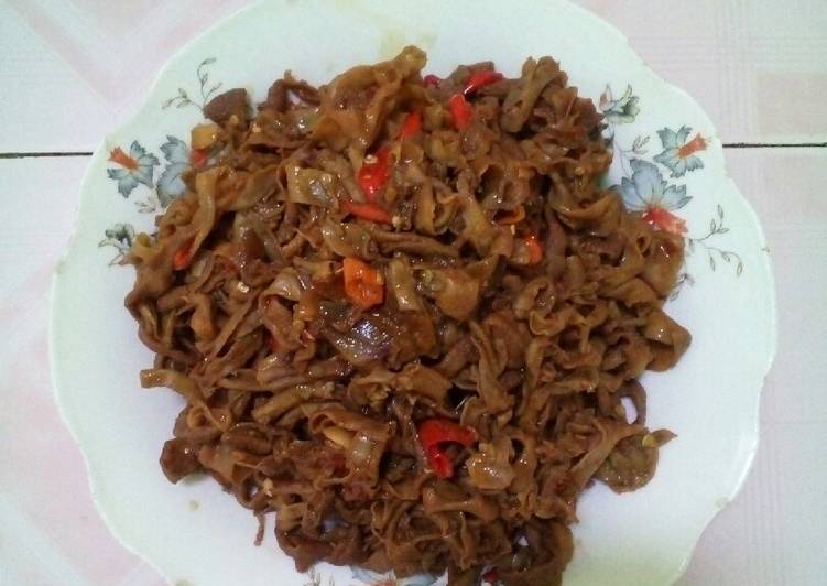 20. Oseng Usus Pedas