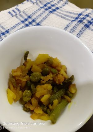বিন্স ফ্রাই(Beans fry recipe in bengali) রেসিপির প্রধান ছবি