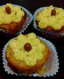 Cupcakes de vainilla con glaseado de queso crema y limón