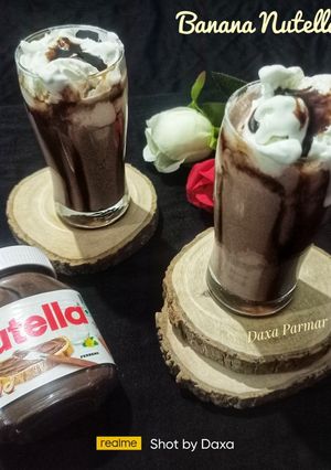 A picture of Banana Nutella Milkshake.