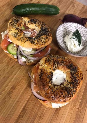 Une photo de Bagel saumon fumé Saint-moret Aneth