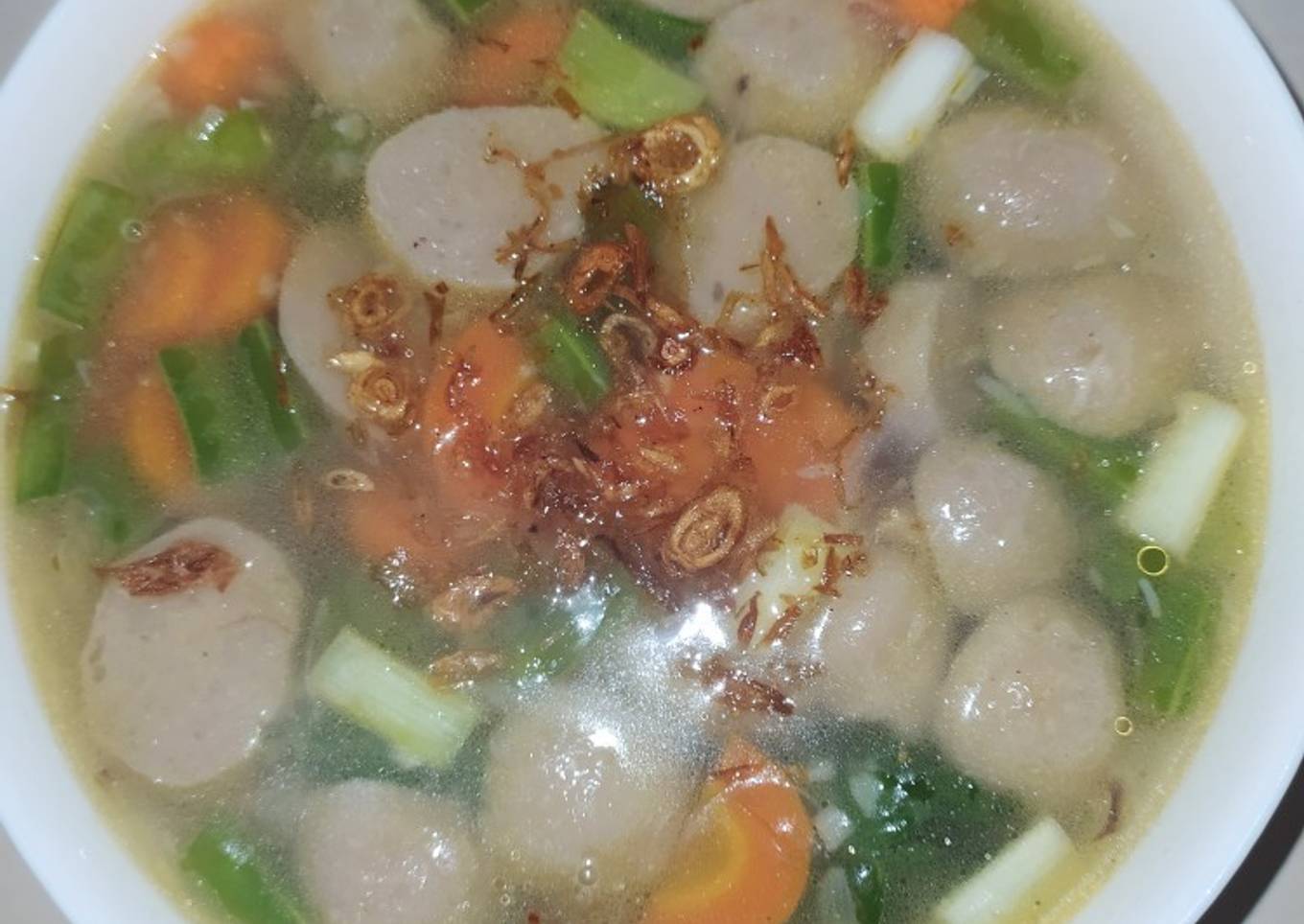 Resep Sup bakso wortel buncis yang Lezat