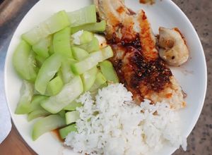 Hình của món Cá basa áp chảo sốt tiêu (eat clean).