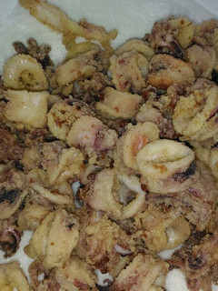 Una foto de Calamares enharinados