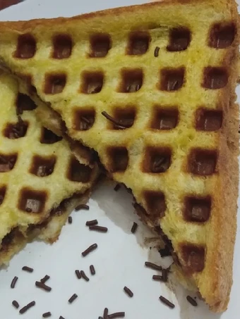Cara Mudah Membikin Resep  Waffle roti tawar simple yang Bisa Manjain Lidah, Menggugah Selera