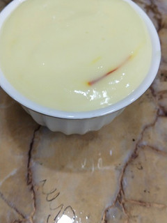 குங்குமப்பூ பால் புட்டிங்(saffron milk pudding recipe in tamil) செய்முறை முக்கிய புகைப்படம்