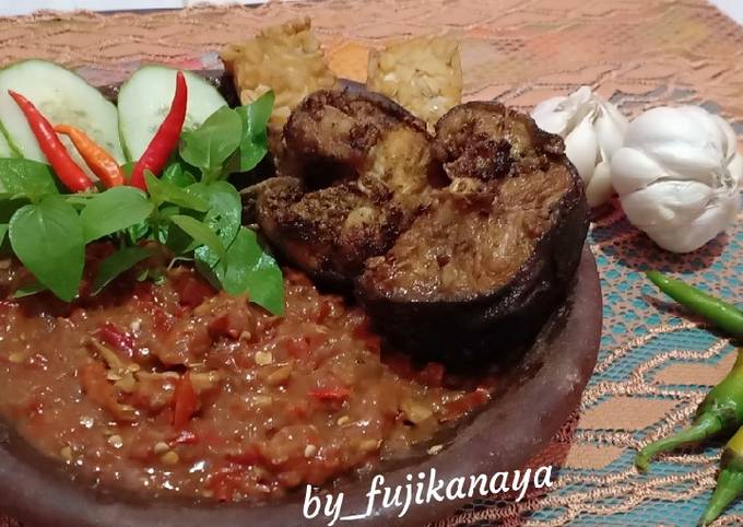 Resep Penyetan Lele Jumbo Oleh Fuji Kanaya Cookpad