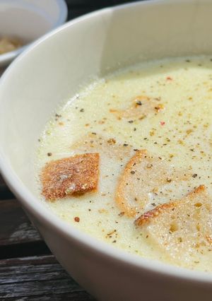 Fokhagymakrémleves recept fotója