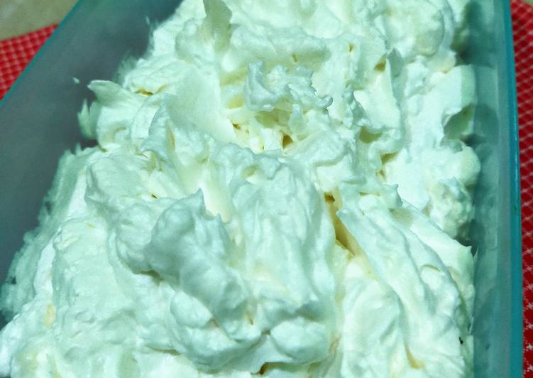 Butter Cream Homemade Kokoh Lembut tidak Ngendal di Lidah