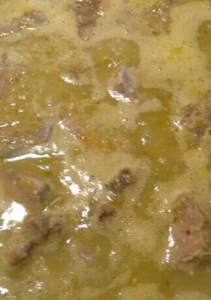 Una foto de Lengua en salsa verde.ॐ🇲🇽