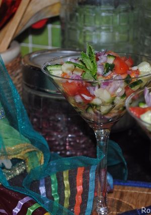 A picture of Salad Shirazi.