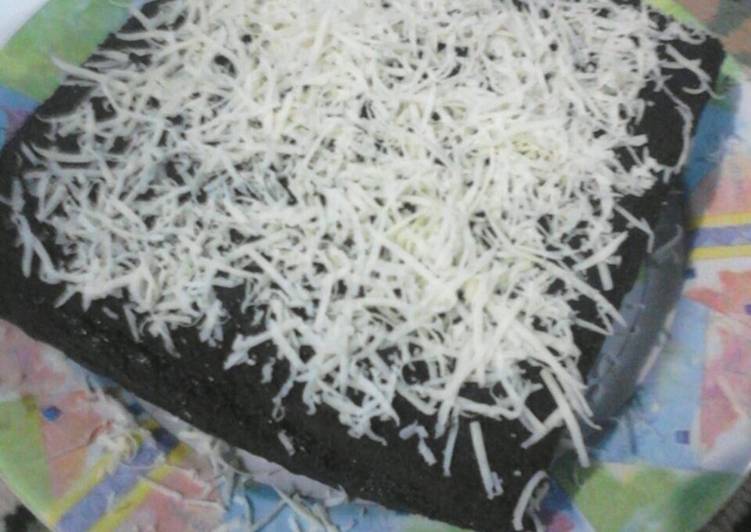 Brownies Ketan Hitam Kukus