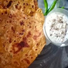 A picture of Cabbage stuffed paratha.