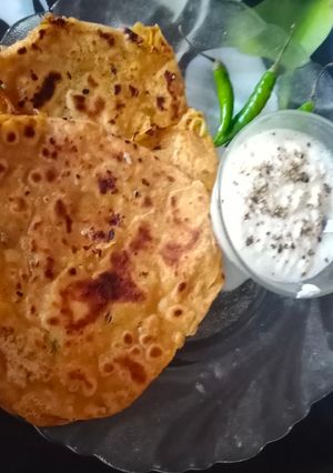 A picture of Cabbage stuffed paratha.