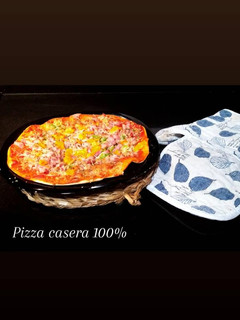 Una foto de Pizza casera 100%
