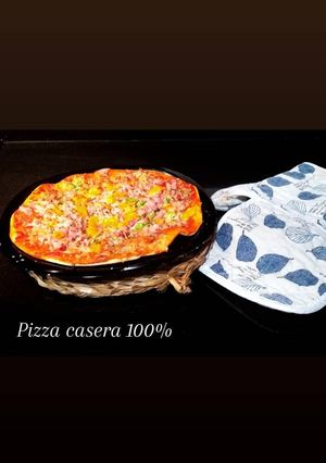 Una foto de Pizza casera 100%