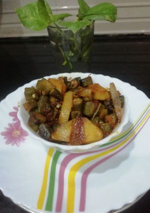 A picture of Bhindi Aloo Fry.