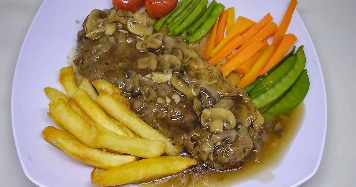 Resep Homemade Sirloin Steak with Mushroom Sauce oleh Ikrimah