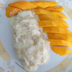A picture of Thai #Mango Sweet Sticky rice.