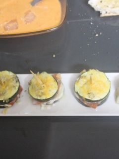 Una foto de Montaditos de calabacín