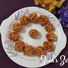 A picture of Puffed Rice Laddoos.