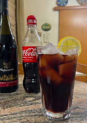 Φωτογραφία της συνταγής Kalimotxo - κρασί με κόκα-κόλα
