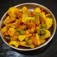 A picture of Cauliflower Peas Potato Sabji.