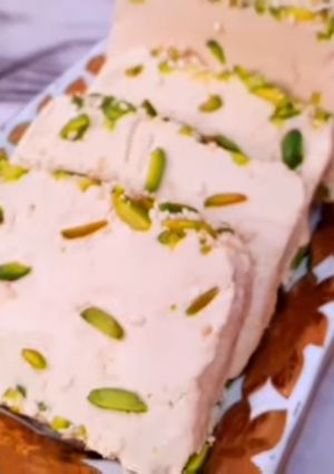 عکسی از دستور حلوا ارده خانگی