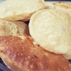 A picture of Zeera puri.