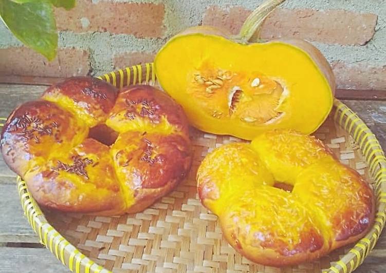 Resep Eggless Roti Labu Kuning Kental Manis ULEN TDK SAMPE ELASTIS yang Bikin Ngiler