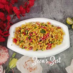 A picture of Kolhapuri Bhadang Bhel.