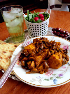 عکسی از دستور خوراک مرغ و قارچ