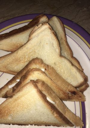 A picture of Chicken egg sandwich.