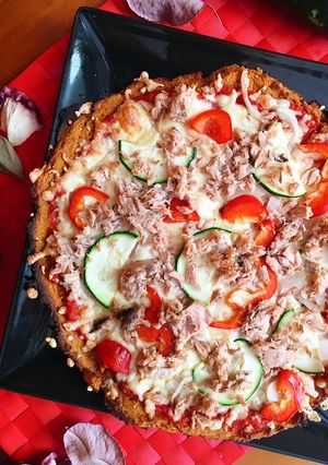 Una foto de Pizza de atún con base de boniato (sin gluten)