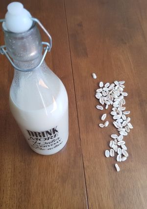 Una foto de Leche vegetal de maní