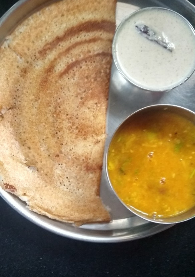 आटे का डोसा (Aate ka dosa recipe in Hindi) रेसिपी मुख्य फोटो