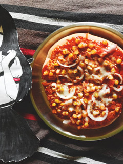 कॉर्न पिज़्ज़ा (Corn Pizza recipe in Hindi) रेसिपी मुख्य फोटो