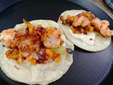 Tacos de camarón con chile Anaheim