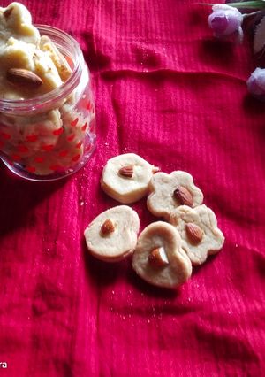 નાન ખટાઇ(Nankhatai Recipe in Gujarati) રેસીપી મુખ્ય ફોટો